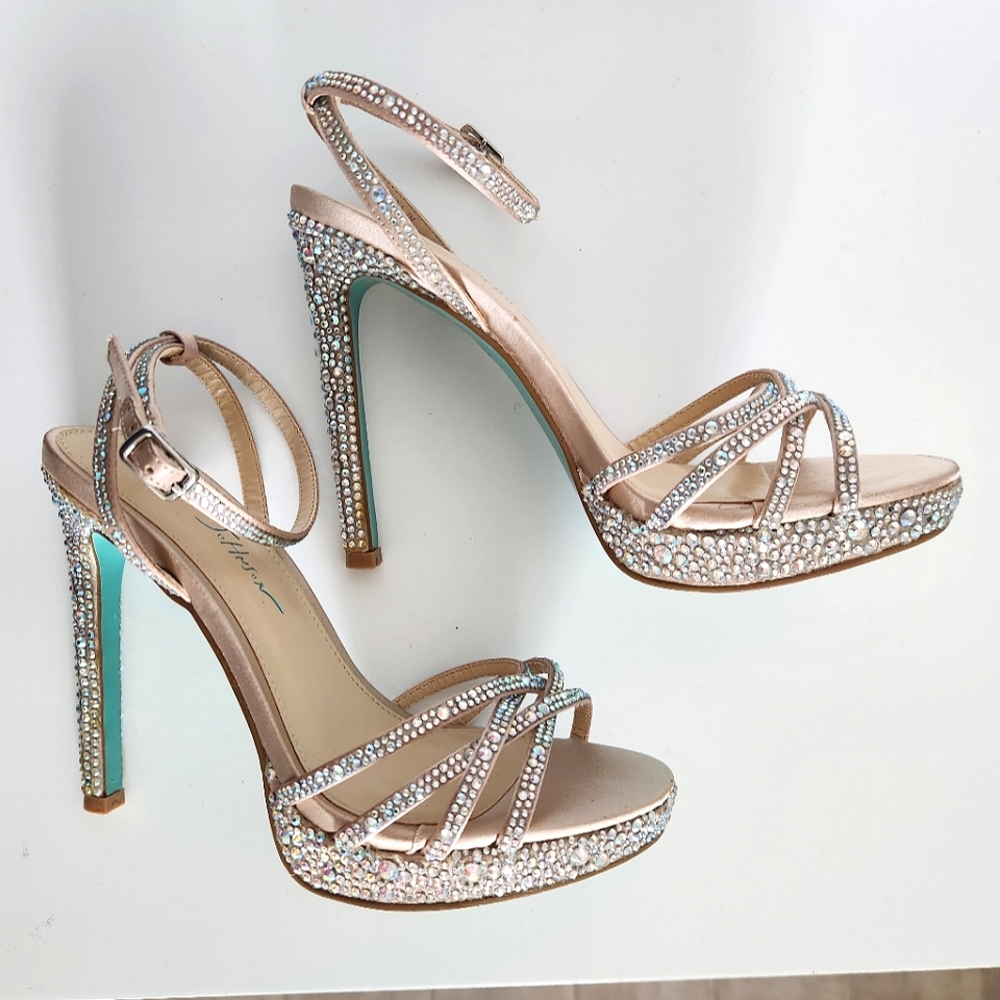 BETSEY JOHNSON Adde dress High heels jewel size 7, cocktail party pump